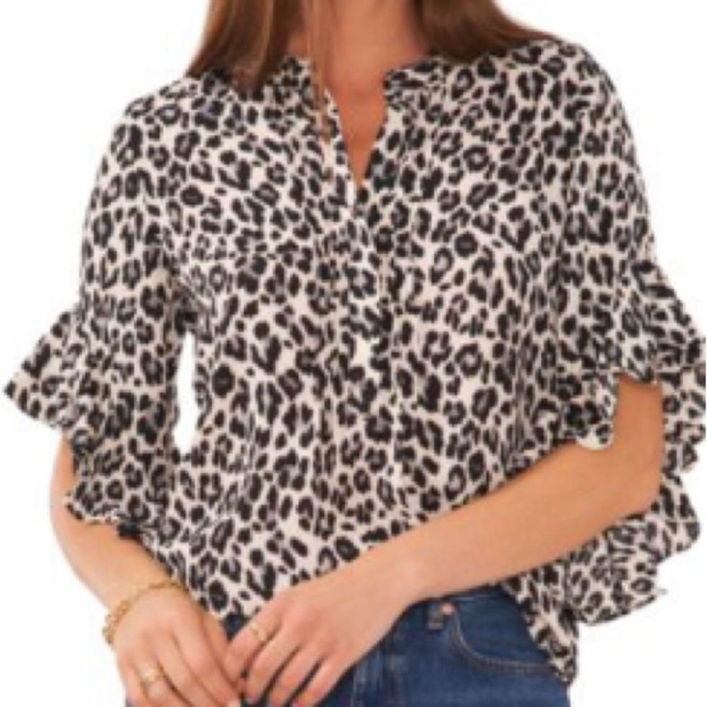 Vince Camuto animal print top NWOT